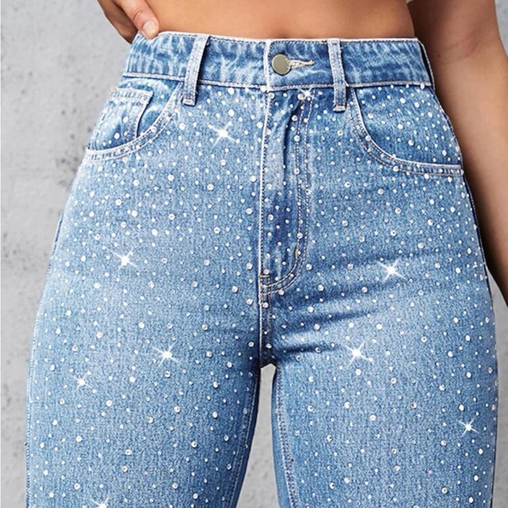 High Waist Rhinestone Detail Jeans